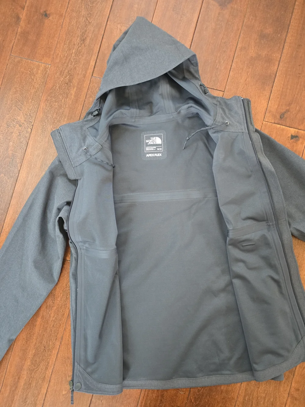 The North Face Men's Medium Apex Flex DryVent Softshell Jacket Grey